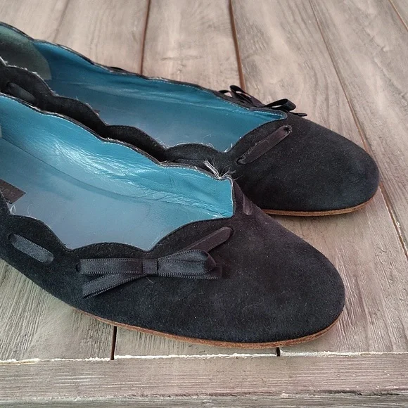 Marc Jacobs Navy Scalloped Bow Detail Suede Flats Size Woman's 9 - Picture 8 of 10